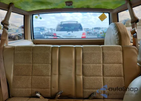 1993 Jeep Cherokee Country из США, поврежденный, VIN 1J4FT78S3PL540431